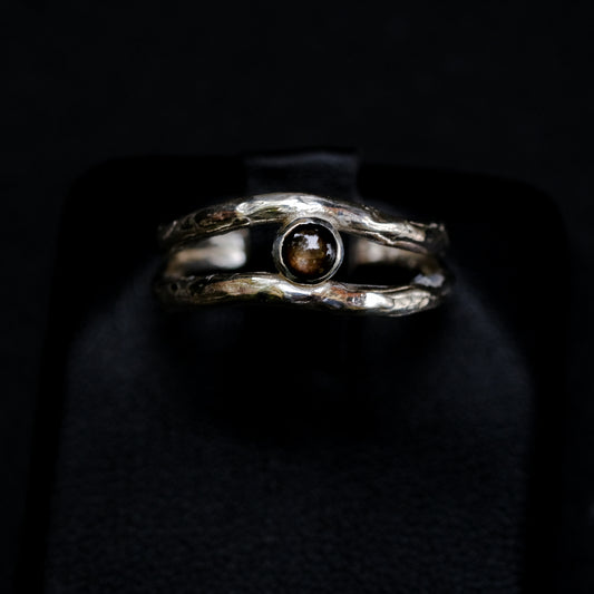 Black Star Sapphire River Ring