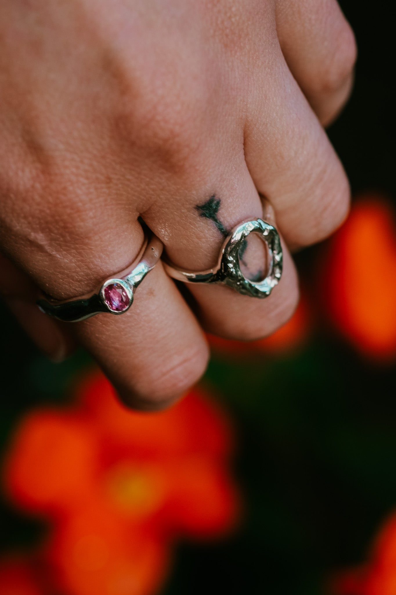 VOLUM with Pink Sapphire ring